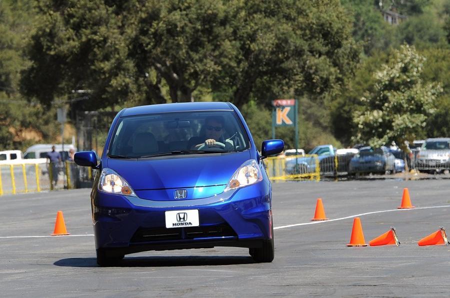  Honda Fit EV 2013 года  (фото 61 из 64)